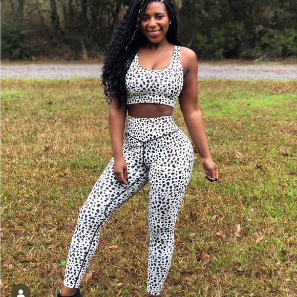 Balance Athletica/ Vitality leggings - Picture 2 of 7